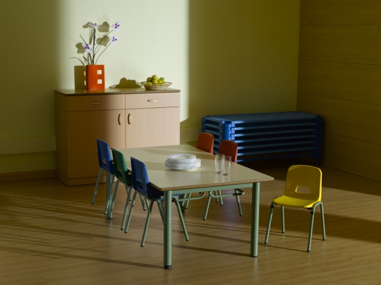 Mesas y Sillas de Mobiliario Escolar